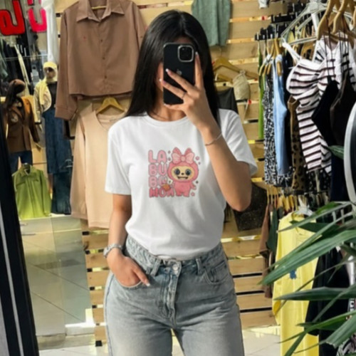 تیشرت سفید فری سایز پنبه طرح لبولبو صورتی